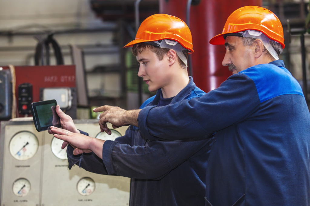 5 Tips To Improve Safety Observations And Reduce Workplace Risk Certainty